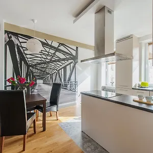  Apartment Chmielna 73 P&o Serviced Poland